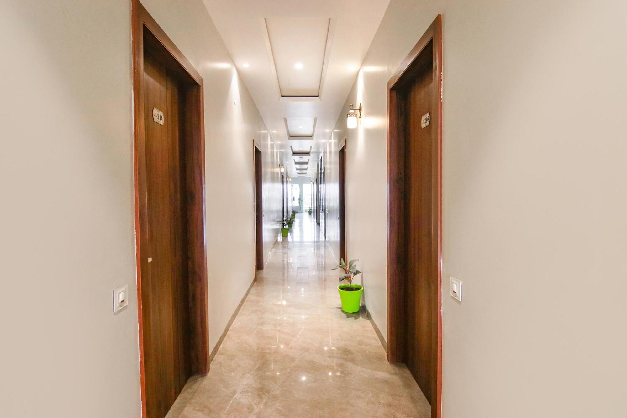 Fabhotel Prime Royal Court Лудхиана Экстерьер фото