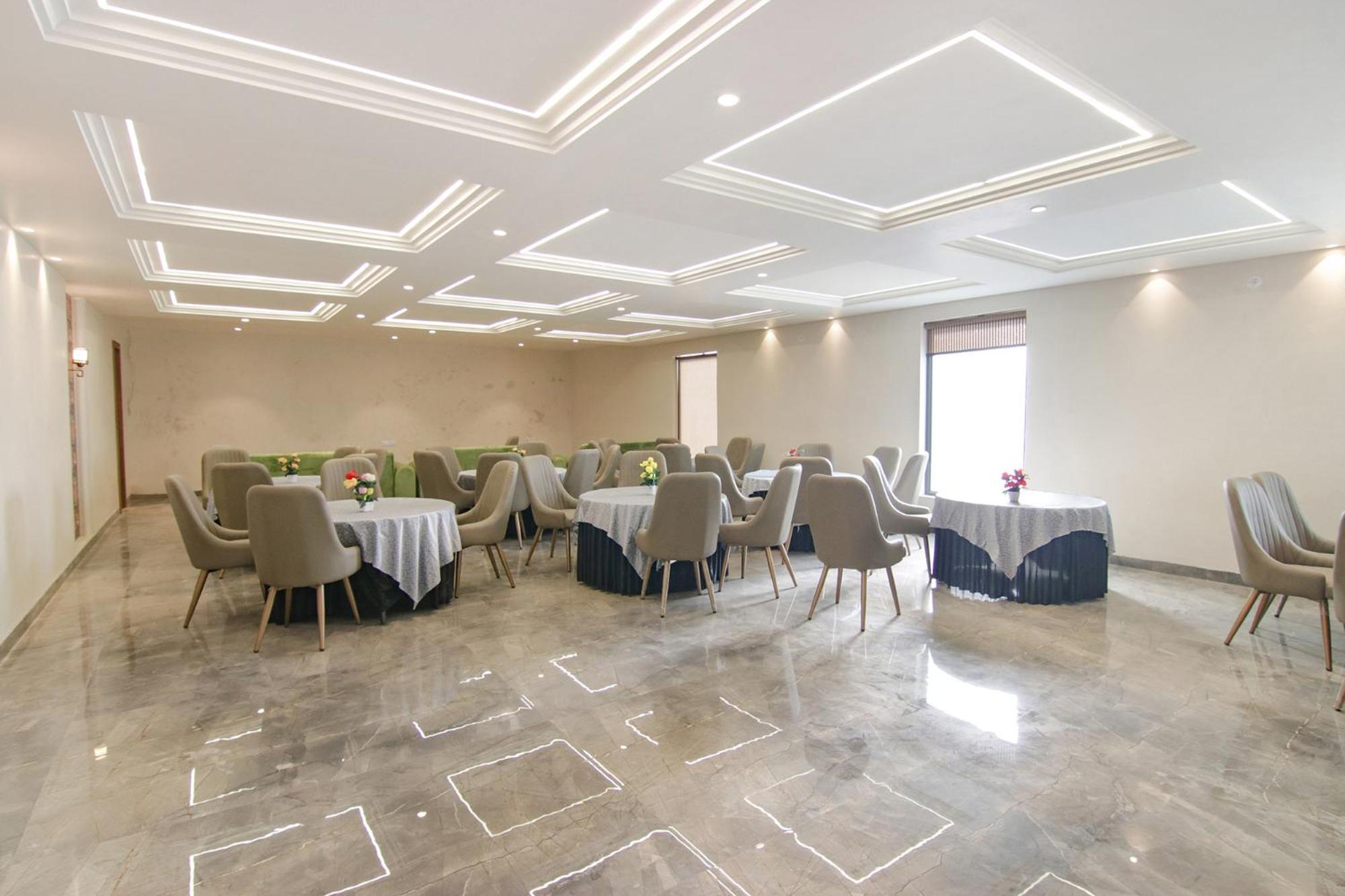 Fabhotel Prime Royal Court Лудхиана Экстерьер фото