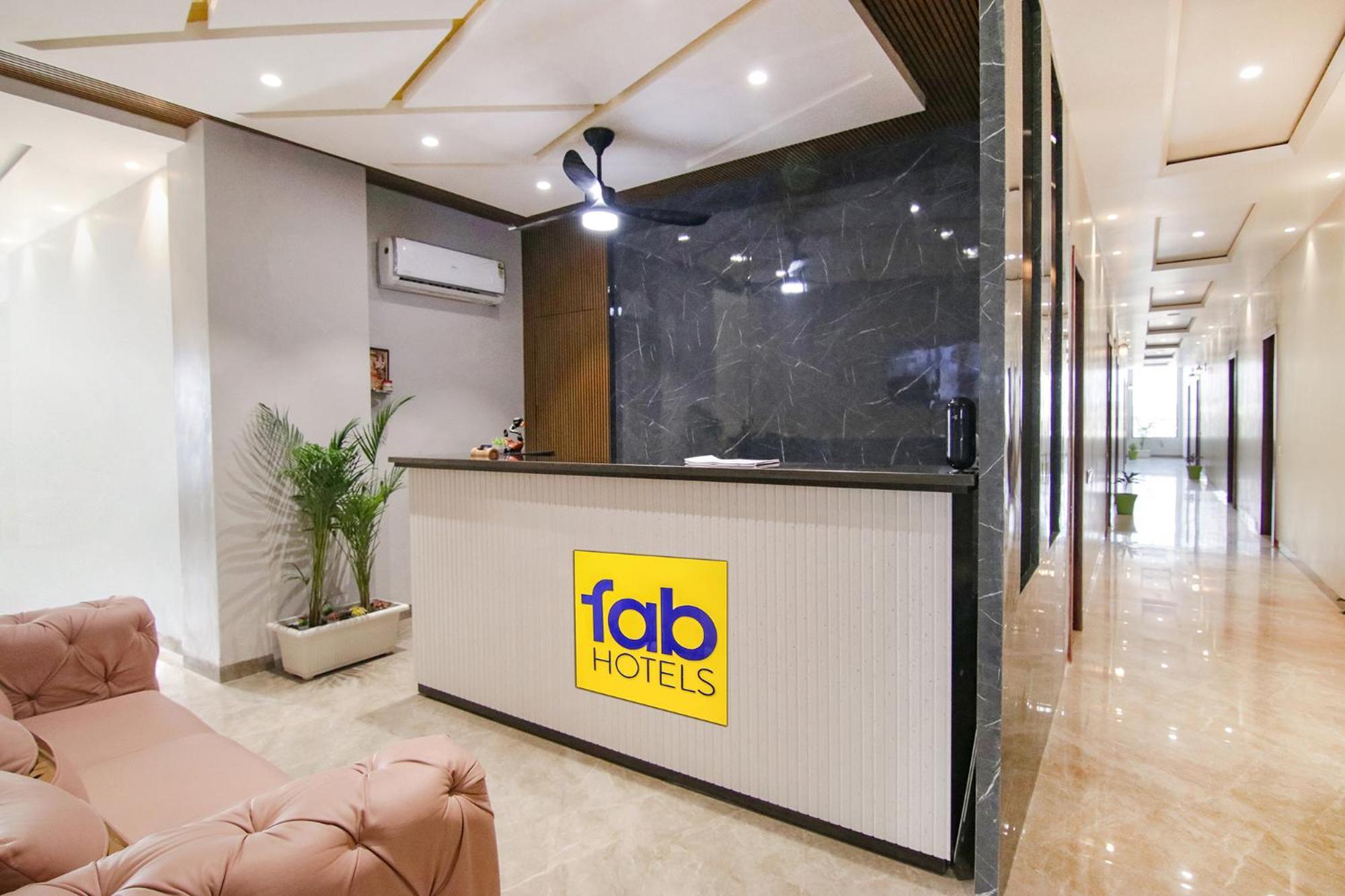 Fabhotel Prime Royal Court Лудхиана Экстерьер фото