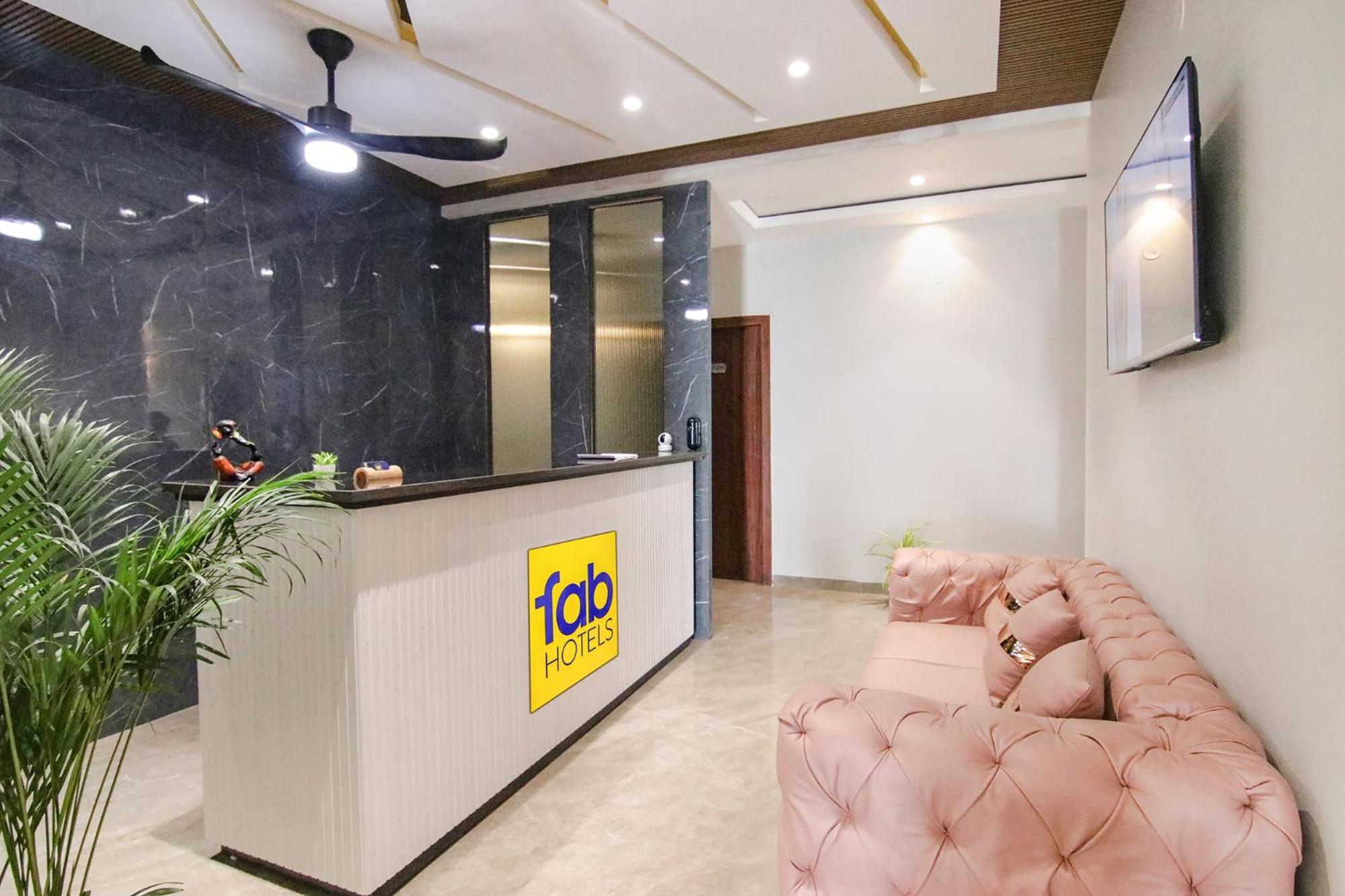 Fabhotel Prime Royal Court Лудхиана Экстерьер фото